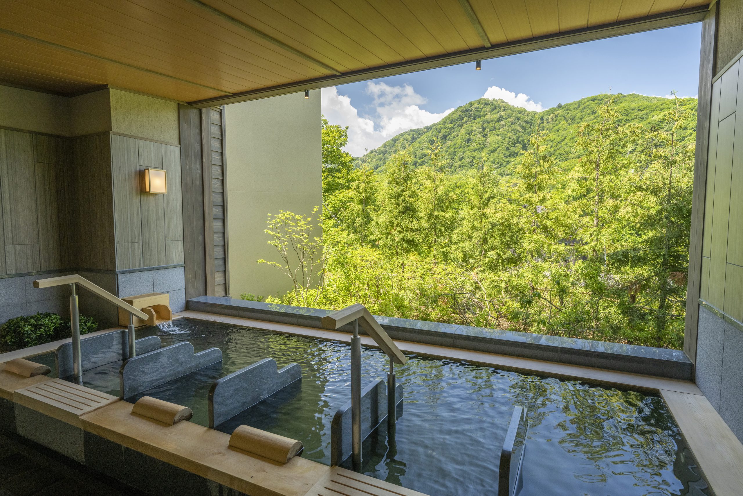 【テレビ】7月23日(日)7時30分～日本テレビ『シューイチ』で『定山渓 ゆらく草庵』が紹介されました。