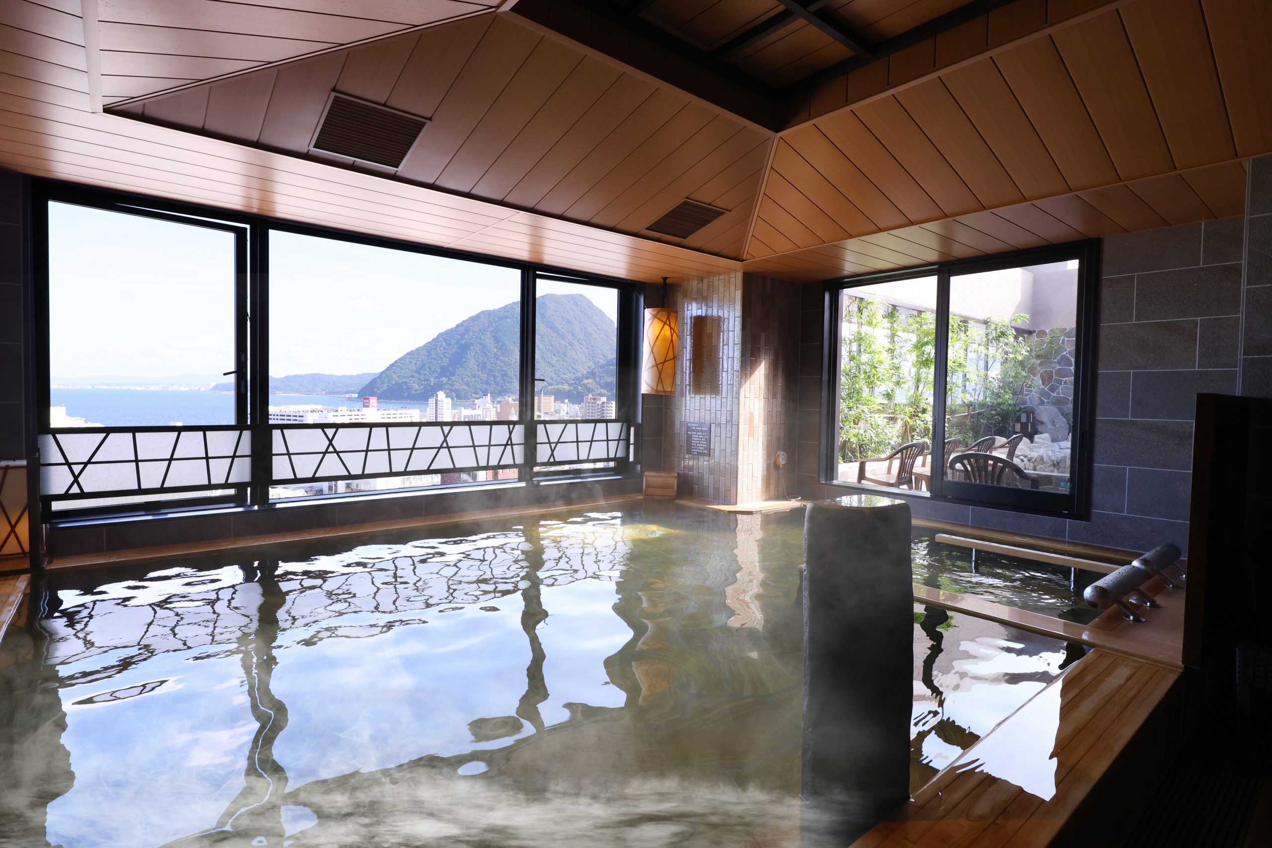 【ラジオ】4月5日(金)13:00～ニッポン放送『中川家 ザ・ラジオショー』にて当社社員が生出演しました。