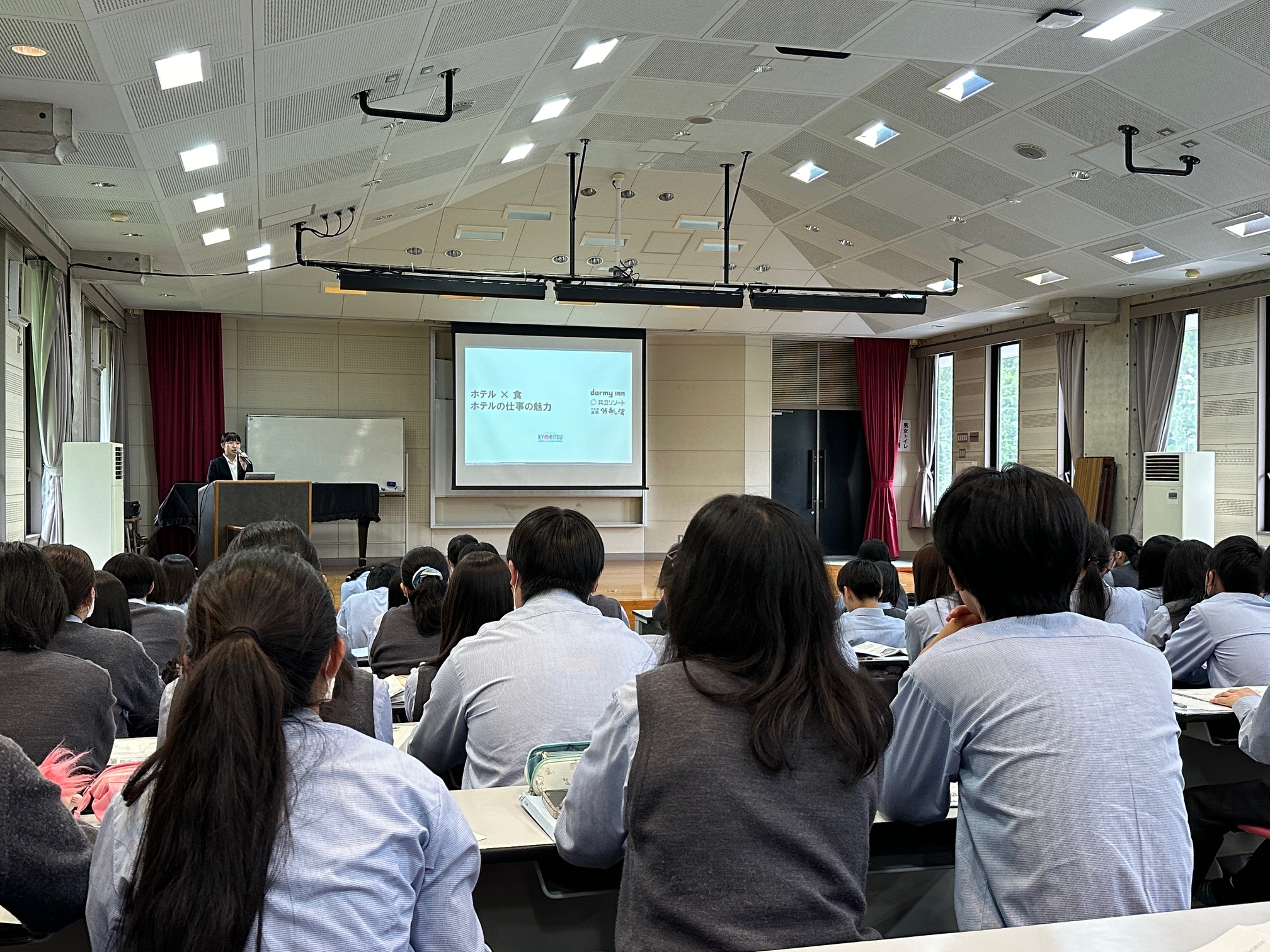 【ホテル業の魅力や業務内容の理解を深める】進学・就職を控えている学生様に向けてビジネスマナー講習を開催しました！